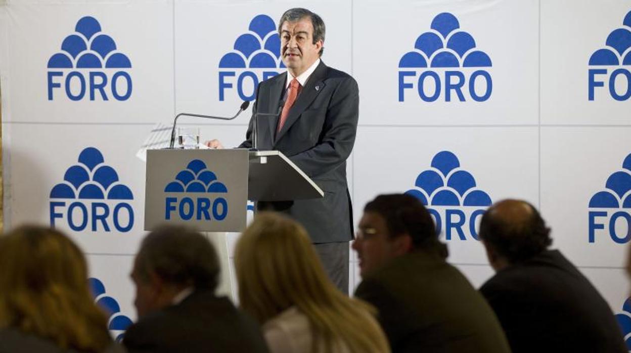 Francisco Álvarez-Cascos, en un mitin de Foro
