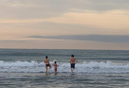 Imagen tomada este lunes en la playa del Cabanyal de Valencia