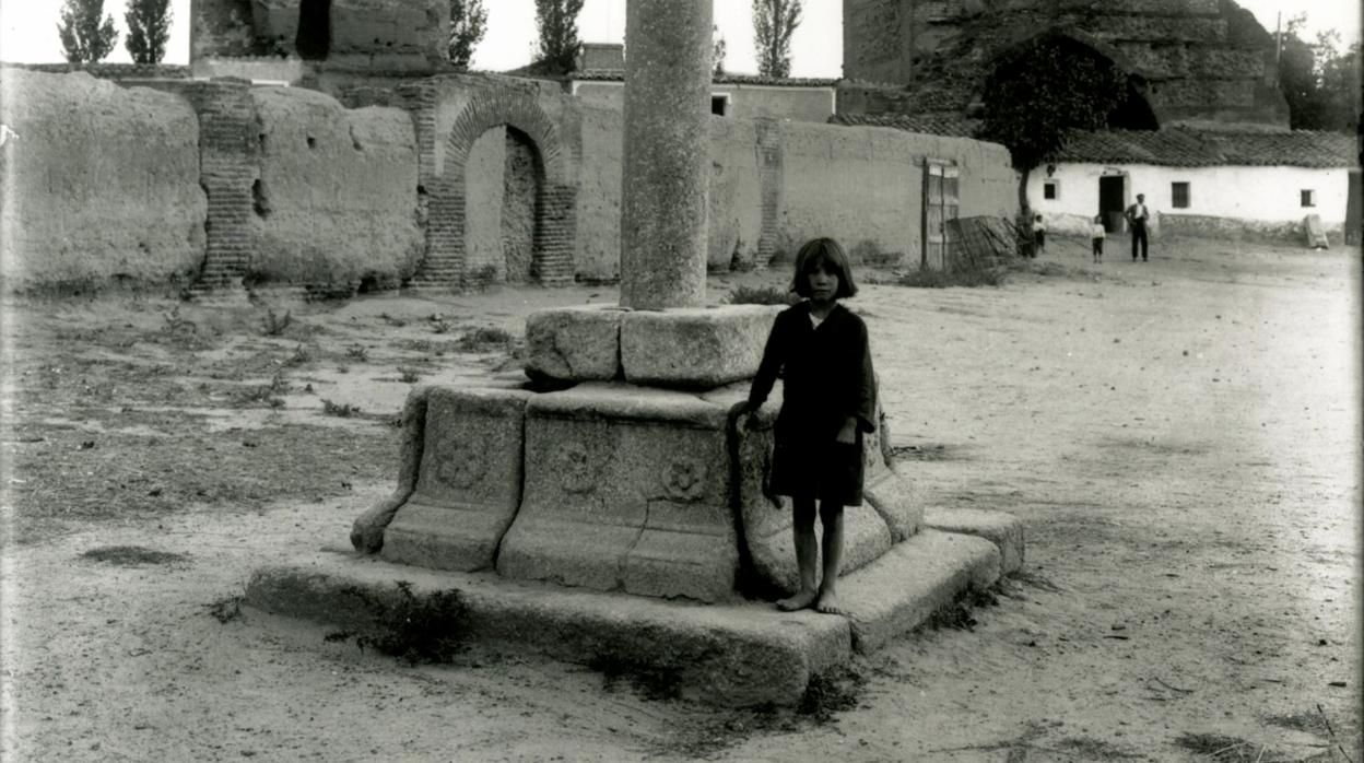 Plaza del Palacio de Madrigal de las Altas Torres (Ávila)