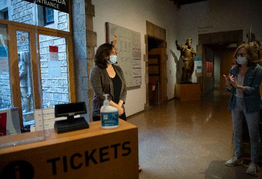 Acceso al museo Frederic Marès de Barcelona