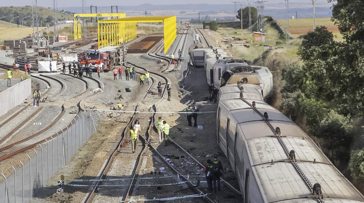 Así quedó la zona del accidente entre el tren Alvia y el todoterreno