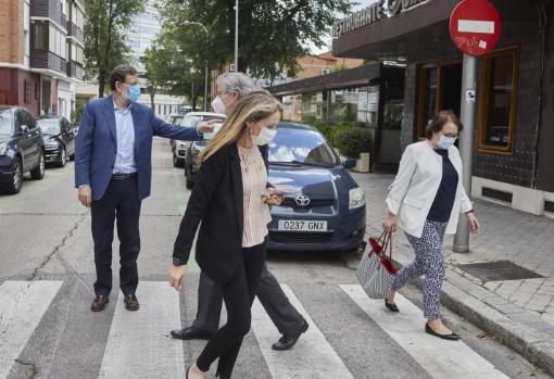 Rajoy, Méndez de Vigo, Barreira y De Castro, ayer a su salida del restaurante