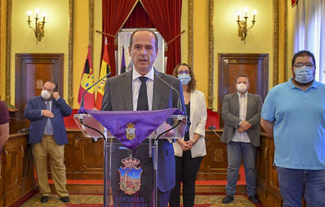 El alcalde, Alberto Rojo, en el salón de plenos del Ayuntamiento