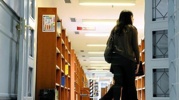 Las bibliotecas reabrirán este miércoles sus servicios de devolución y préstamo con cita previa