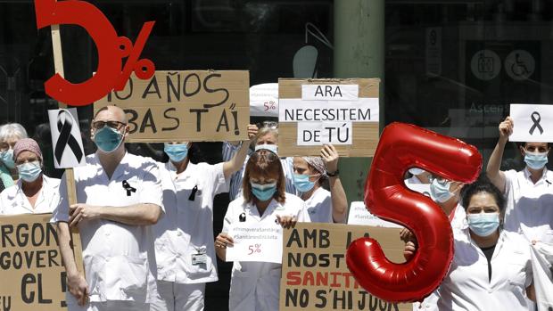 El Sindicato de Enfermeras de Cataluña critica el premio Princesa de Asturias a los sanitarios