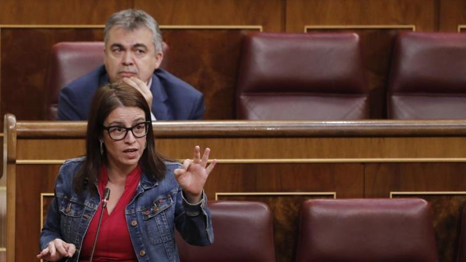 Adriana Lastra exige al PP que retire unos «insultos» a la exministra María Luisa Carcedo en el Congreso