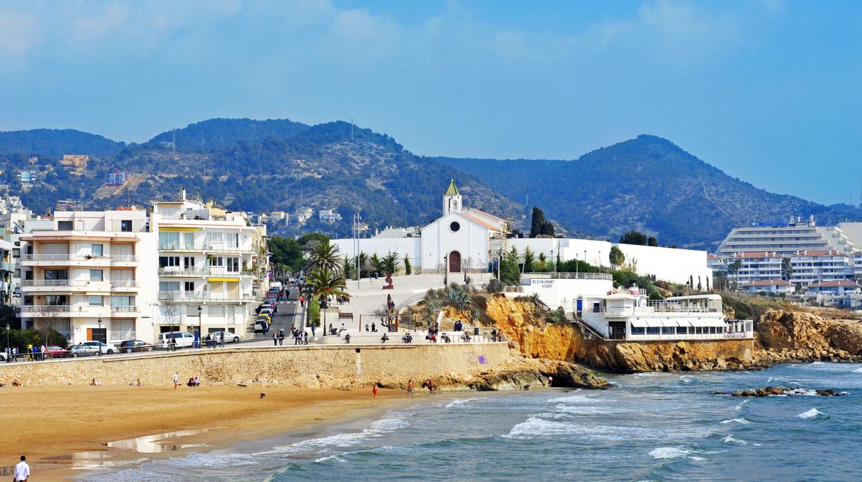 Vista de la playa de San Sebastián de Sitges