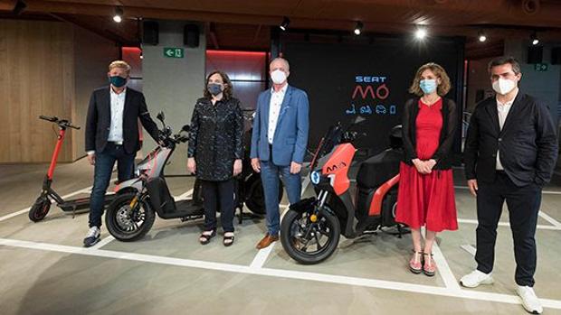 Seat agrupa en MÓ todo su negocio de movilidad urbana y lanza una moto eléctrica