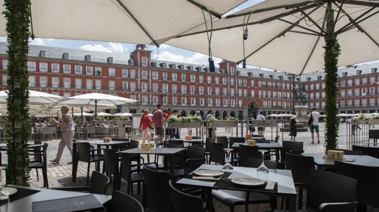 La Plaza Mayor de Madrid, donde está ubicada la oficina de turismo