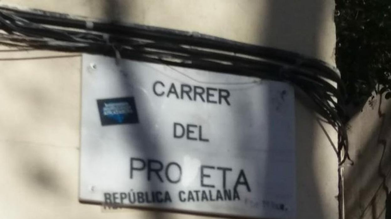 El nombre de la calle, cambiado para que reivindique la actividad de ETA