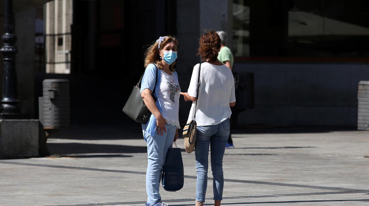 El delegado del Gobierno recuerda que el uso de la mascarilla es obligatorio