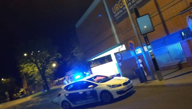 Detienen a una madre por golpear a su hija con un palo