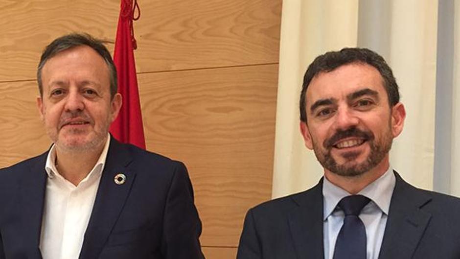 Dimite Óscar Álvarez, el gerente de las Agencia de las residencias de la Comunidad de Madrid