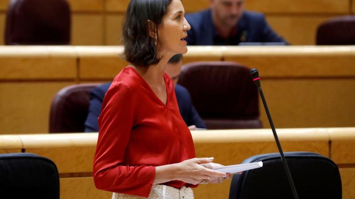 La ministra Reyes Maroto en el Senado