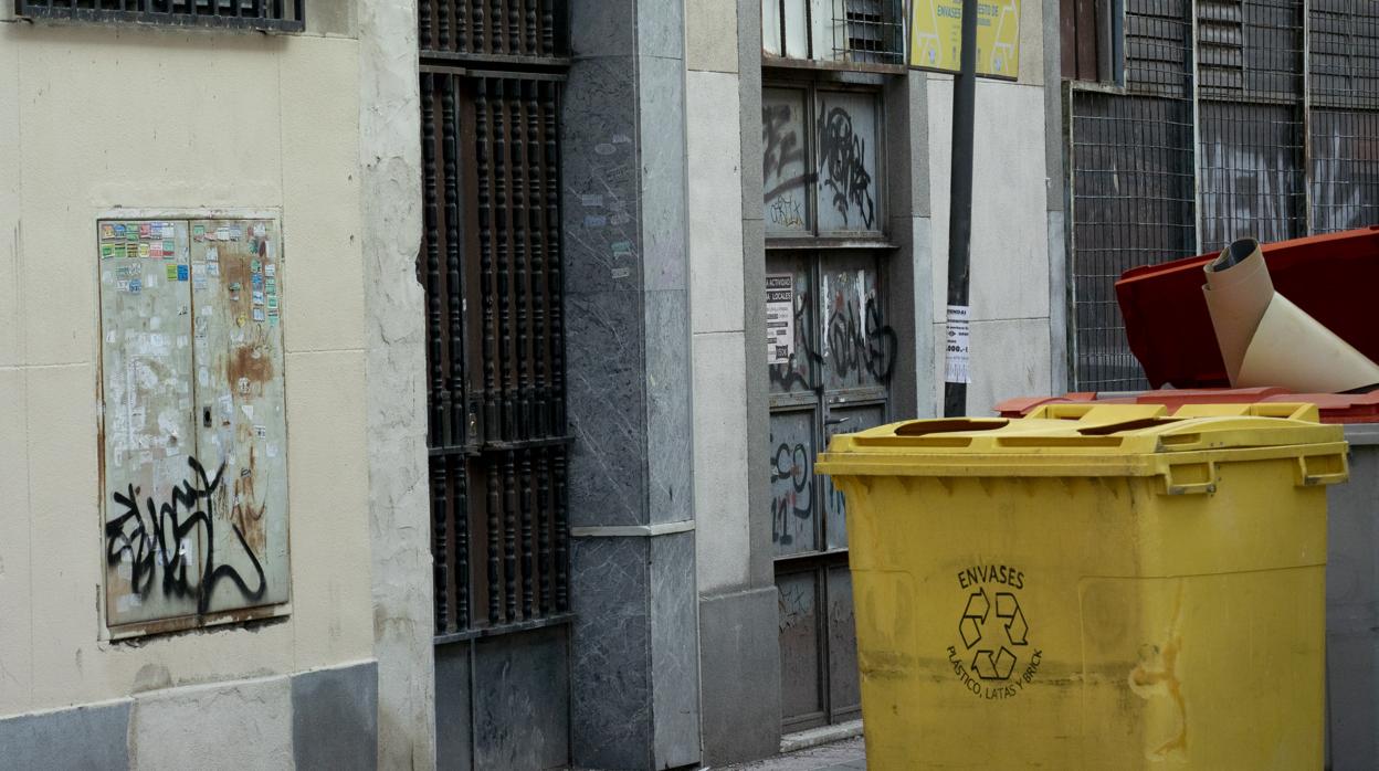 Uno de los edificios okupados en Carabanchel