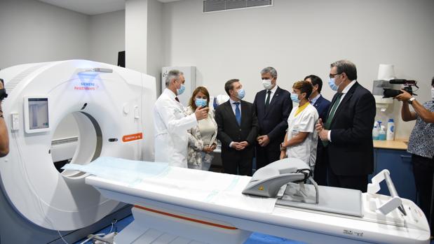 Page conoce el nuevo TC del hospital de Talavera y el Centro de Innovación Digital