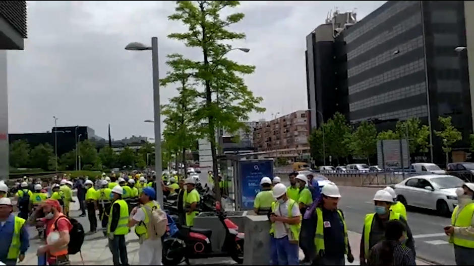 Un escape de gas en la Torre Caleido obliga a desalojar las Cuatro Torres