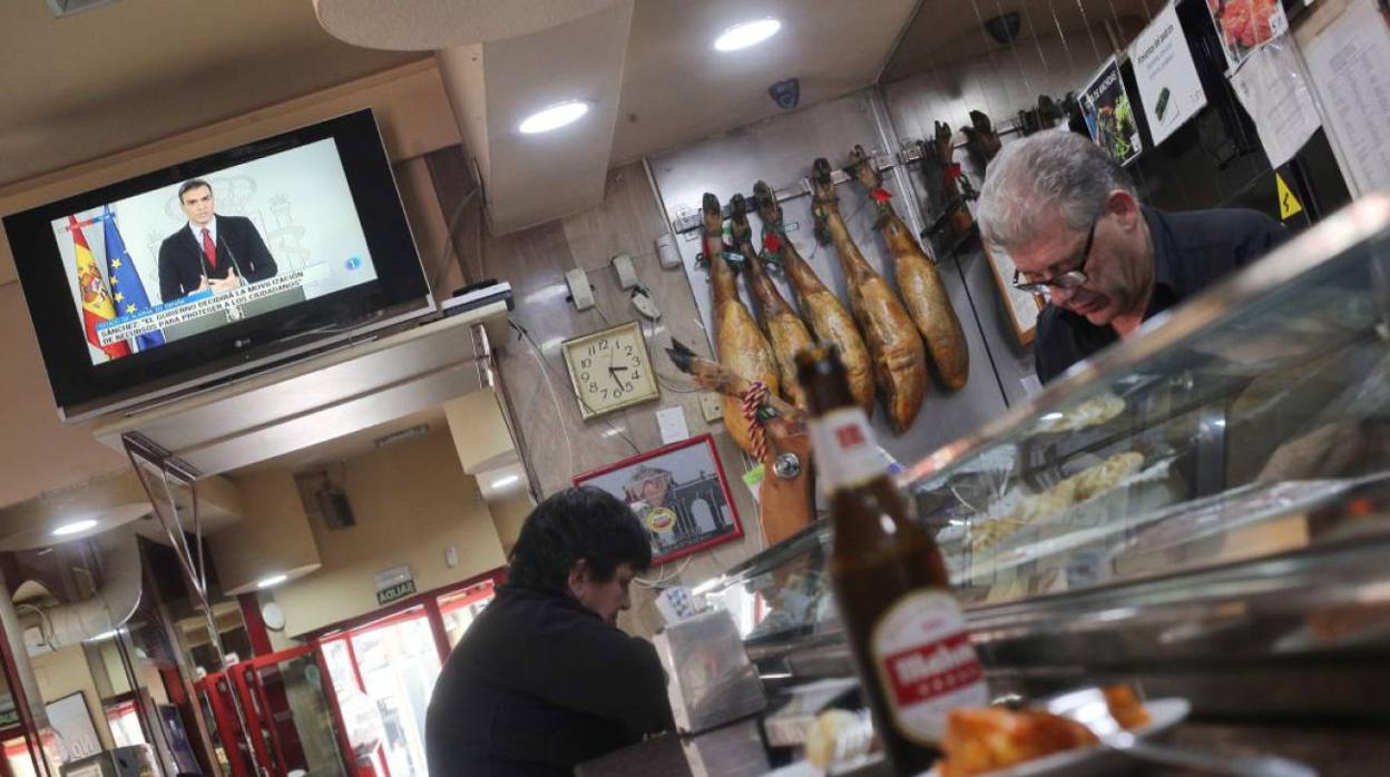 Imagen de archivo de un bar durante la pandemia del coronavirus