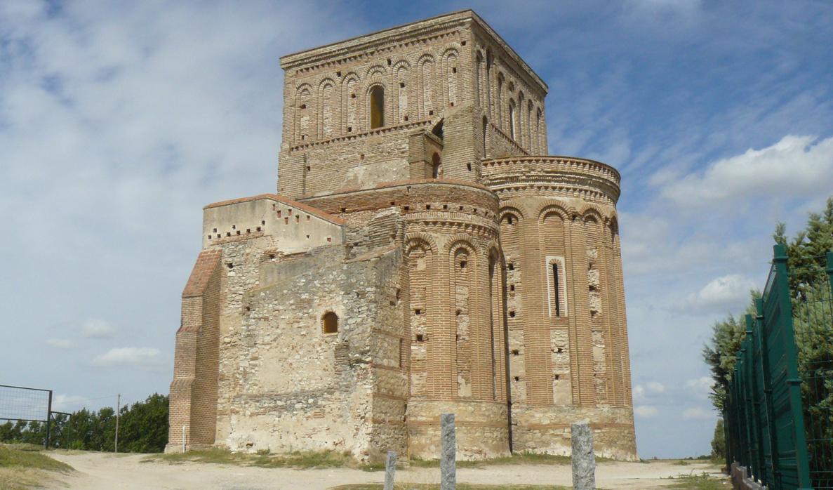 La ermita está situada en la localidad abulense de Arévalo