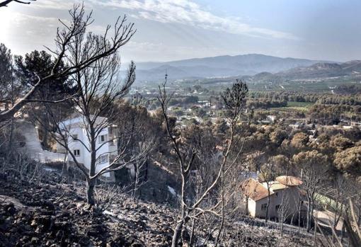 Imagen del incendio que afectó a la localidad de Llutxent en 2018