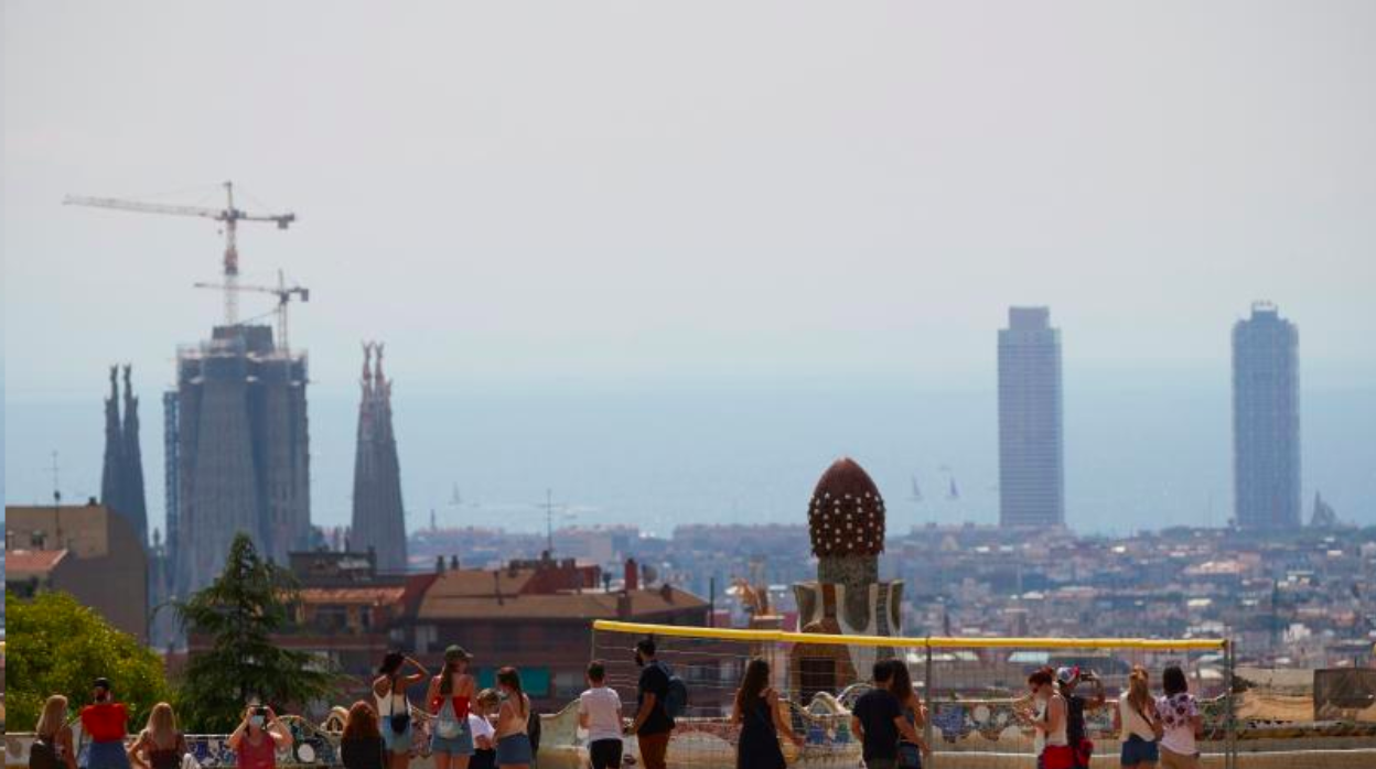 Vista panorámica de Barcelona, este viernes, desde el parque Güell