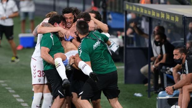 0-1: Final feliz del Albacete en Cádiz gracias a Maikel Mesa