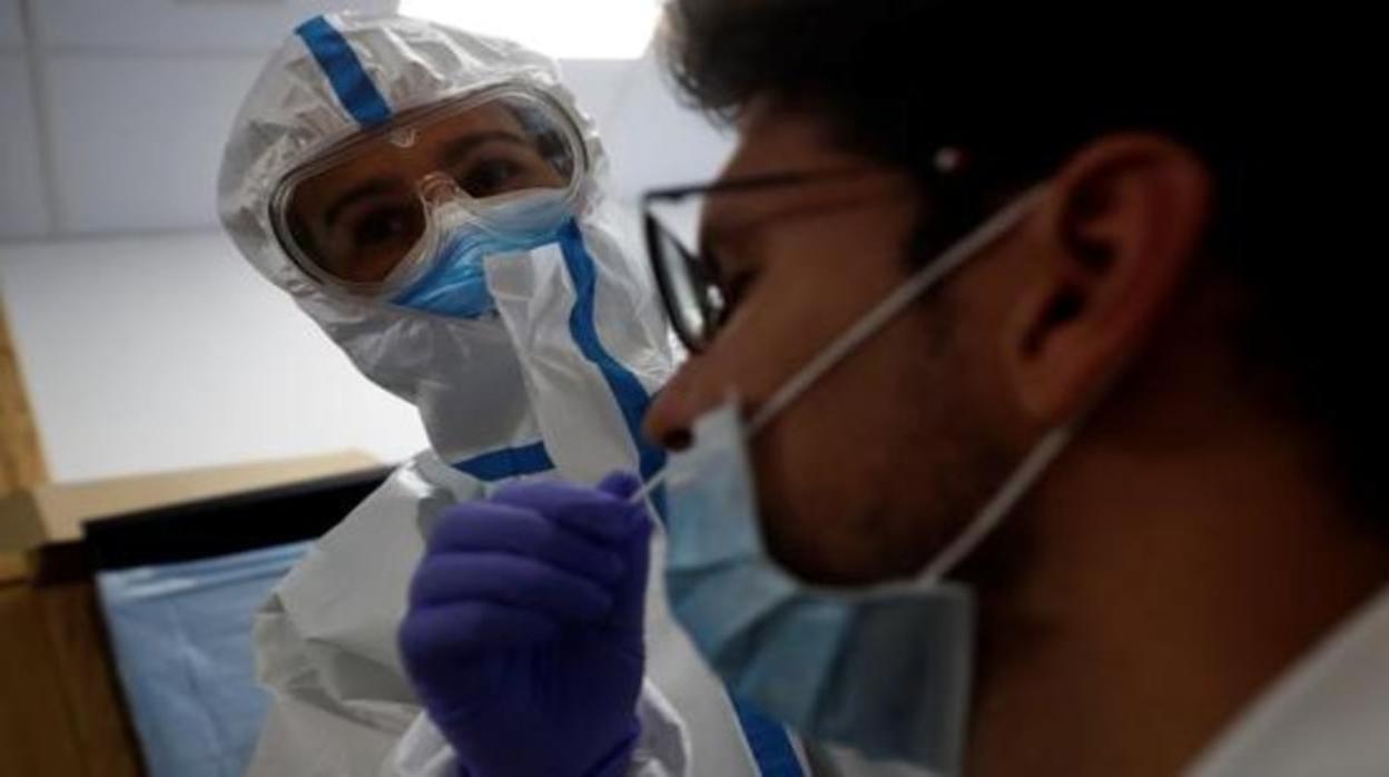 Se han confirmado 14 nuevos casos por infección de coronavirus detectados a través de PCR