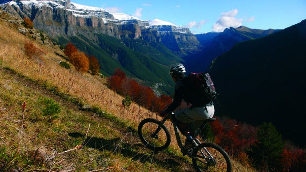 Abizanda, el bonito rincón del Sobrarbe que quiere crecer a golpe de pedal