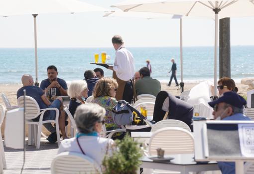 Imagen de archivo de una terraza en Valencia