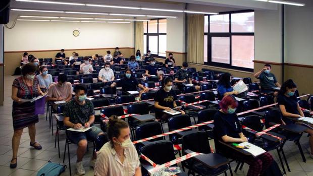 Cataluña pone trabas a los universitarios que van a estudiar a otras comunidades