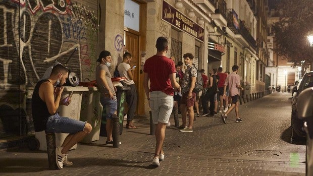 Los empresarios se rebelan contra las limitaciones al ocio nocturno: «Cerrar es de poco sentido común»