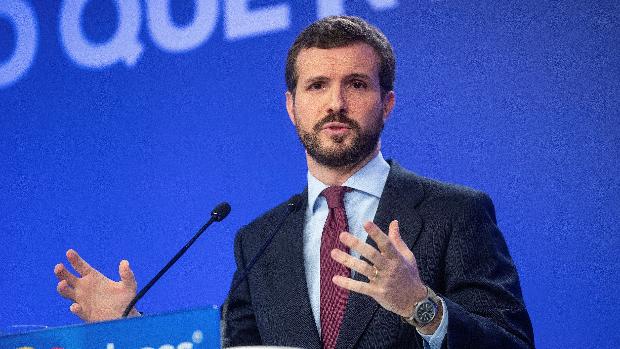 Casado afea la «pasividad» de Sánchez: «Hay un punto medio entre el estado de alarma y lavarse las manos»