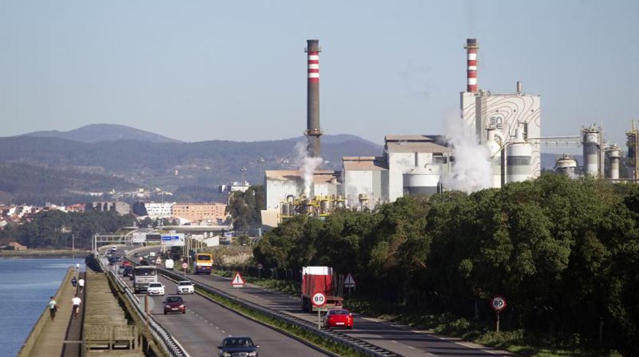 Vista de la fábrica de Ence, en Pontevedra