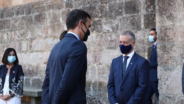 Sánchez «compra» la foto con Urkullu con ventajas fiscales para el País Vasco