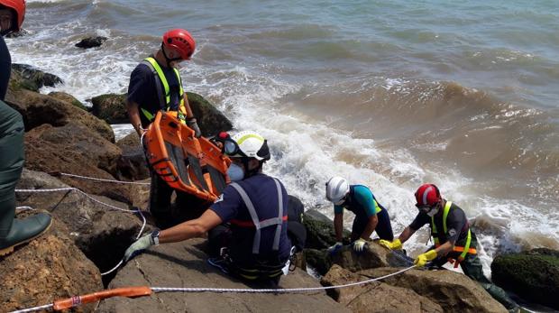 Encuentran el cadáver de un hombre en una zona de rocas de Burriana