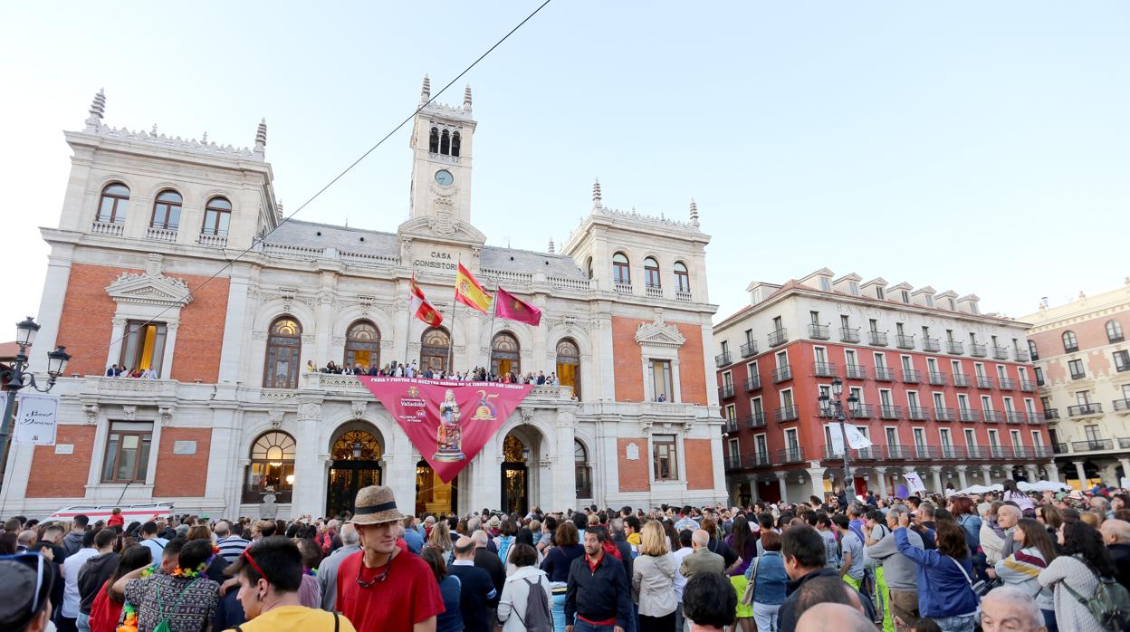 La Plaza Mayor de Valladolid, durante el pregón inaugural de las fiestas de la Virgen de San Lorenzo en 2019