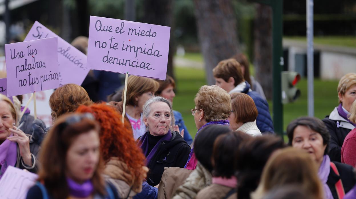 Foto de archivo de una manifestación contra la violencia de génro