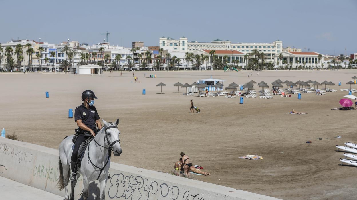 Imagen tomada en la playa de la Malvarrosa esta semana