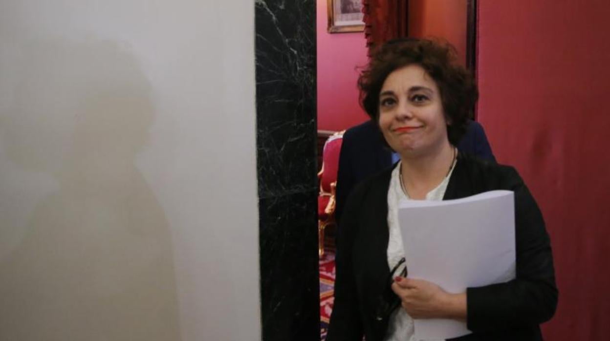 La vicepresidenta Tercera del Congreso, Gloria Elizo