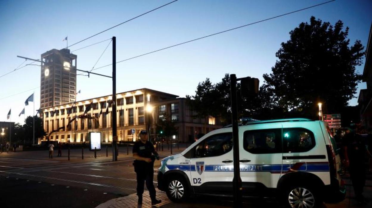 Un agente de la Policía de Le Havre