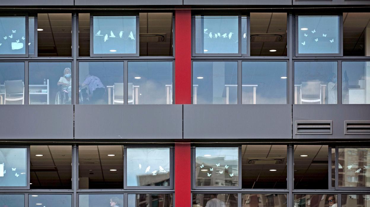 Vista de una residencia geriátrica en el barrio de Horta de Barcelona