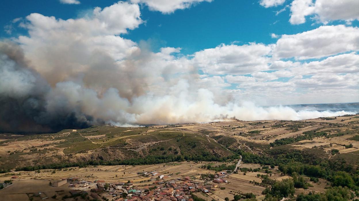 Incendio cerca de Lóber de Aliste (Zamora)