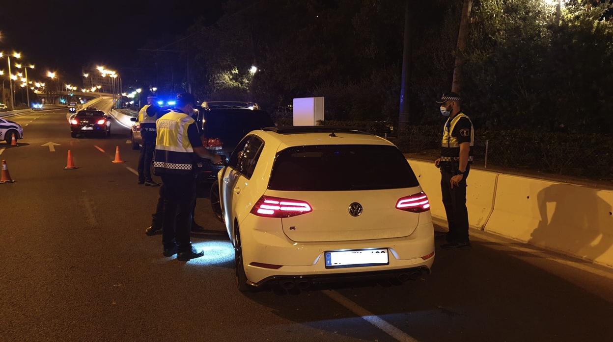 Control nocturno de la Policía Local de Alicante