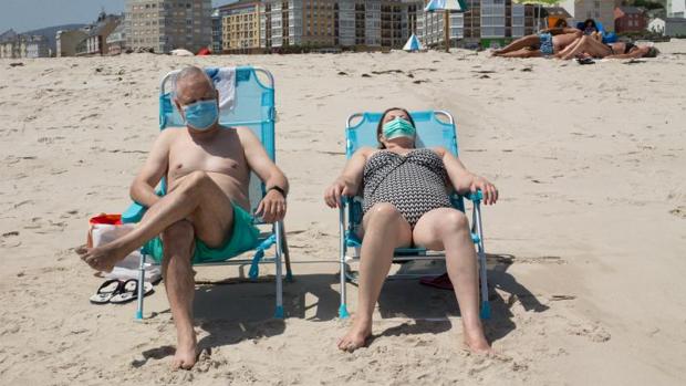 Termina agosto con un tiempo agriduce que permite ir a la playa solo en las Rías Baixas