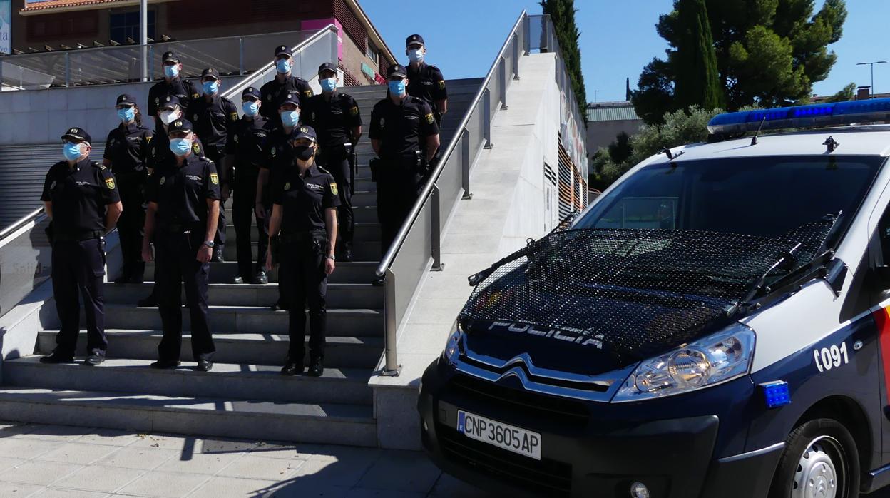 Alumnos en prácticas en la comisaría de Toledo