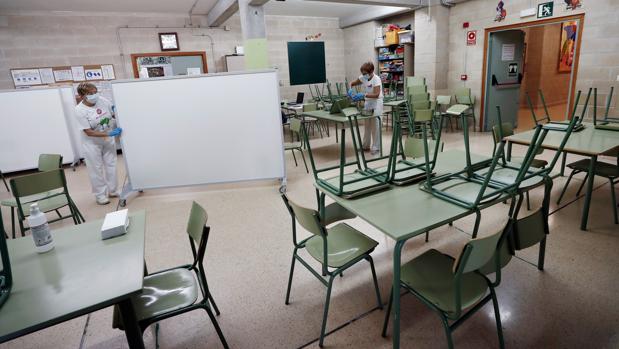 Cataluña dará 300 euros a las familias muy vulnerables con hijos que tengan que confinarse por Covid-19