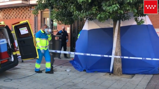 Muere apuñalado un joven en plena calle en Getafe