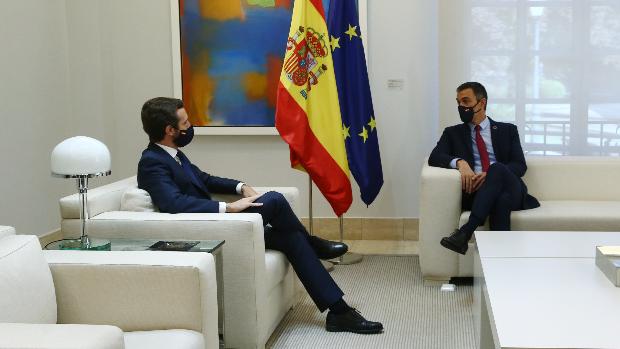 El pacto frustrado para renovar las instituciones amplía la grieta entre Sánchez y Casado