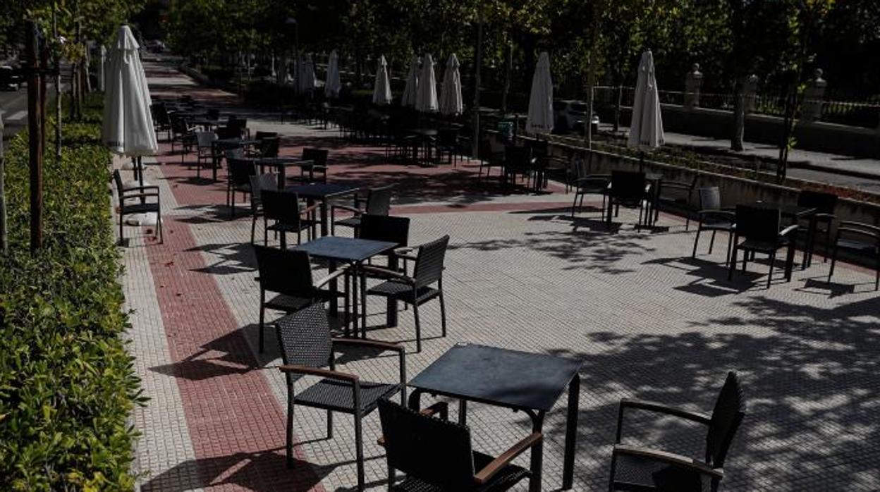 Terrazas vacías en el centro de Madrid