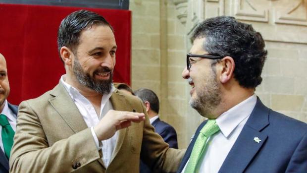 Críticos de Vox en Murcia fichan como asesor parlamentario al juez Serrano, exlíder andaluz